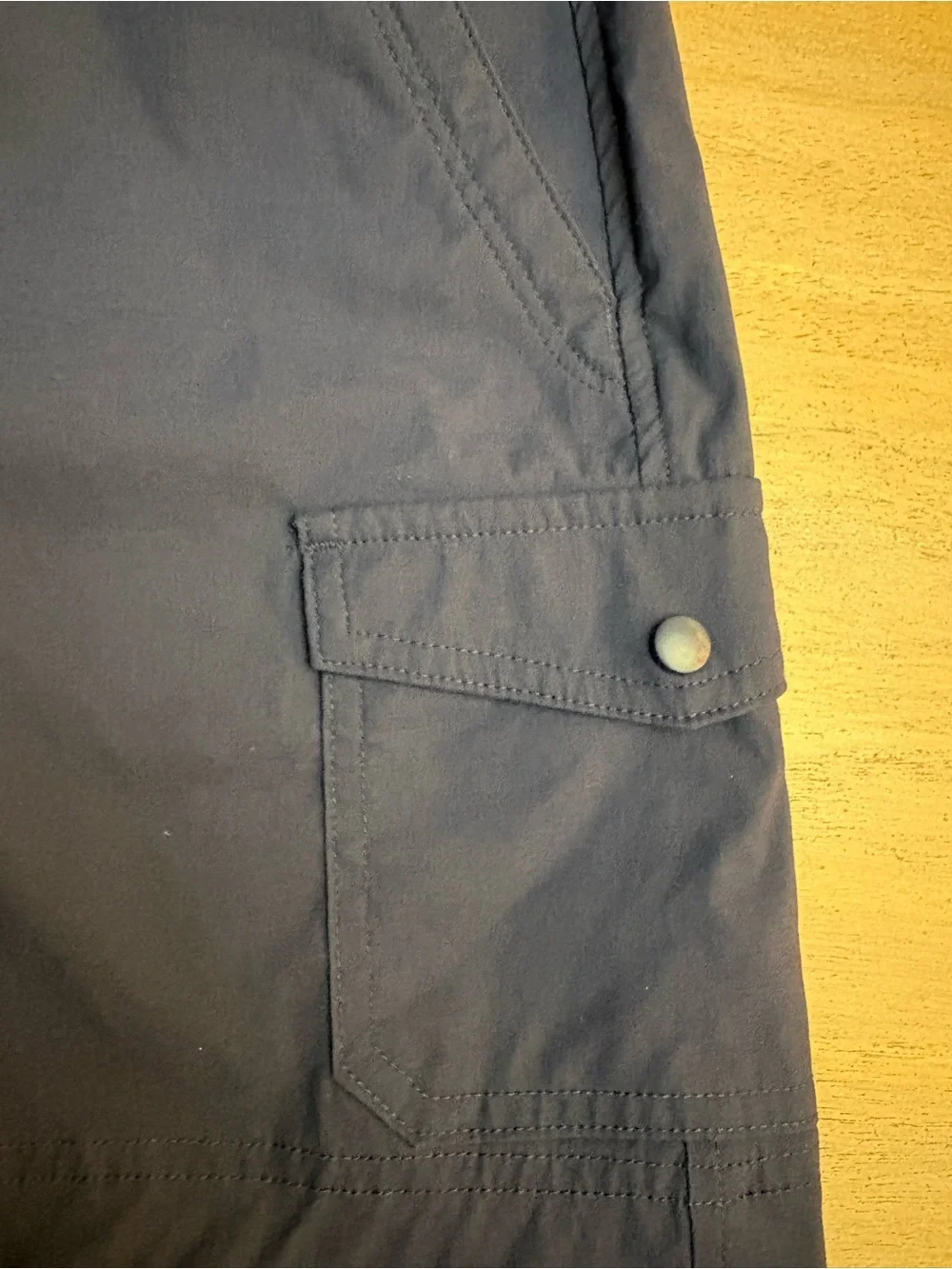 Eddie Bauer Navy Blue Cargo Hiking Shorts Size 6